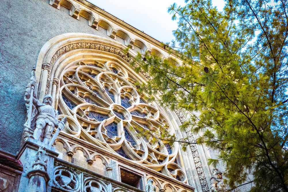 A city of history and modern life